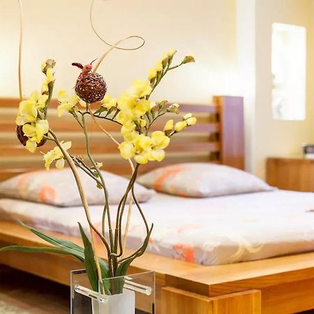 Apartment On Soborniy 177 Zaporizhia Bagian luar foto
